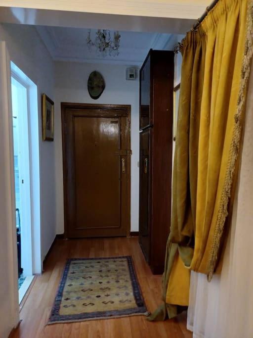 Apartment Premium In Centrally Located *